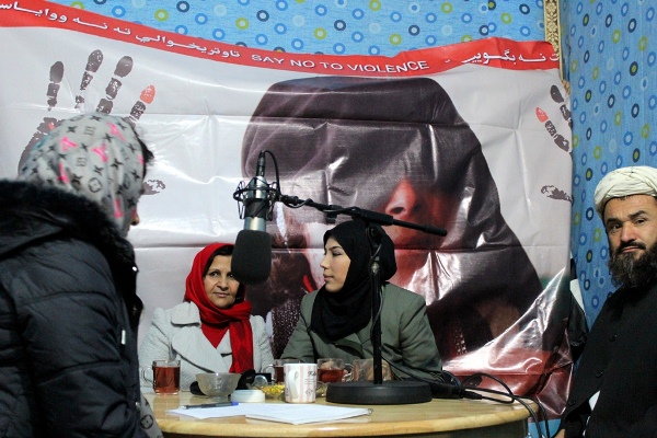 Radio roundtable discussion in northern Balkh province. Photo: Sayed Barez / UNAMA