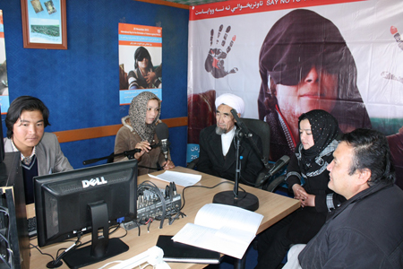 Radio roundtable discussion in central Bamyan province. Photo: Jaffar Rahim / UNAMA