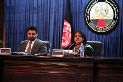 The UNODC’s Deputy Country Representative, Ashita Mittal (right), addresses a news conference in the Afghan capital, Kabul, on 9 November 2013. Photo: Eric Kanalstein / UNAMA